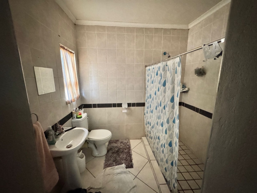 6 Bedroom Property for Sale in Orkney North West